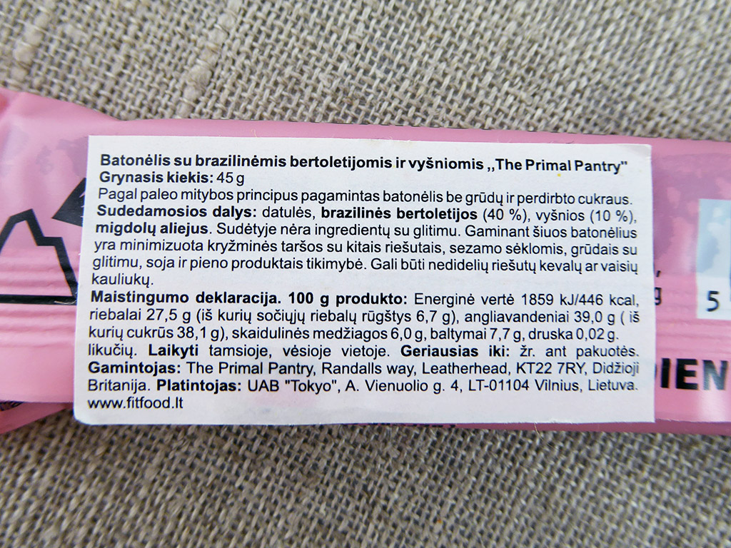 Batonėlis „The Primal Pantry: Brazil Nut & Cherry“ (Brazilinės bertoletijos ir vyšnios)