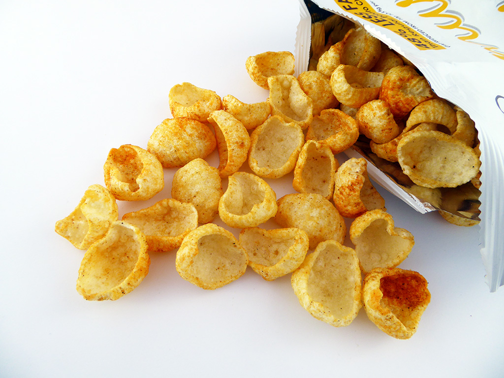 Eat Real: Hummus Chips (Avinžirnių užtepėlės traškučiai čili pipirų ir citrinos skonio)